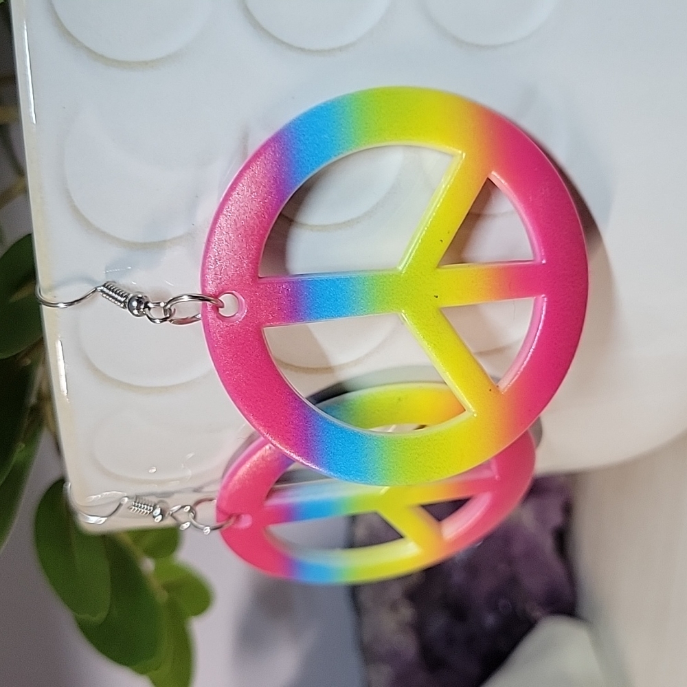 Peace Sign Ombre Drop Earrings - Picture 4 of 4